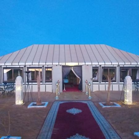 Отель Sahara Luxury Camp Vip Мерзуга Экстерьер фото